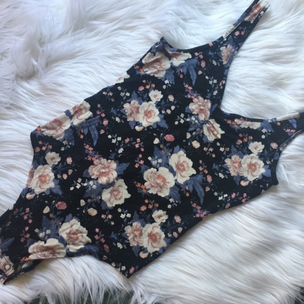 ISO medium bodysuit